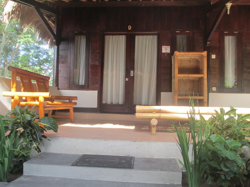 Selong Belanak Bungalows Extérieur photo